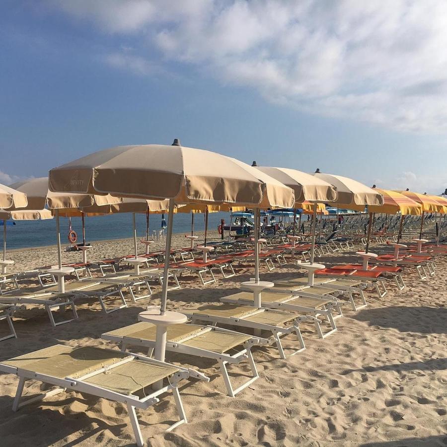 Appartamenti Tropea Gargano Parghelia Exteriör bild